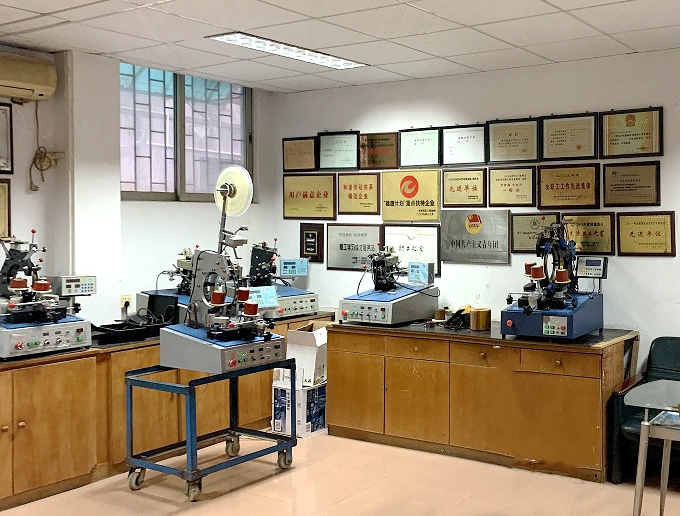 product-1-1 4-Inch Belt-Type Fully Automatic Toroidal Winding Machine factory